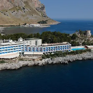 splendid-hotel-la-torre.palermohotels.org/